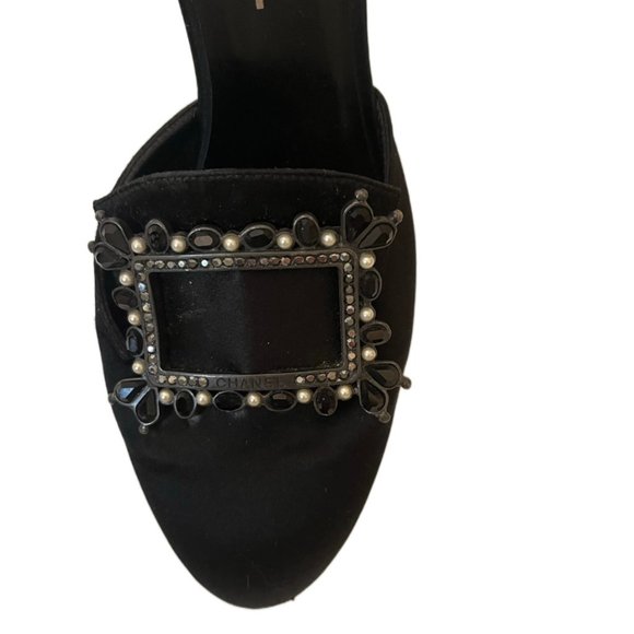 Chanel Black Satin 3.5" heels Gemstone buckle Size 36.5  (US size 6) - Picture 11 of 14